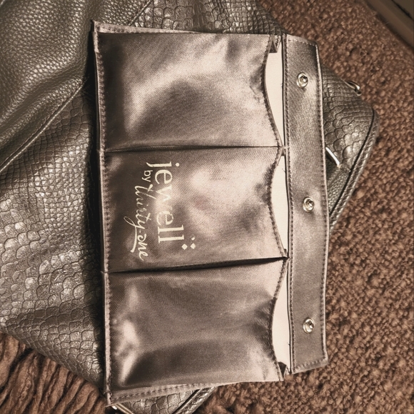 Thirty One purse - Picture 3 of 5